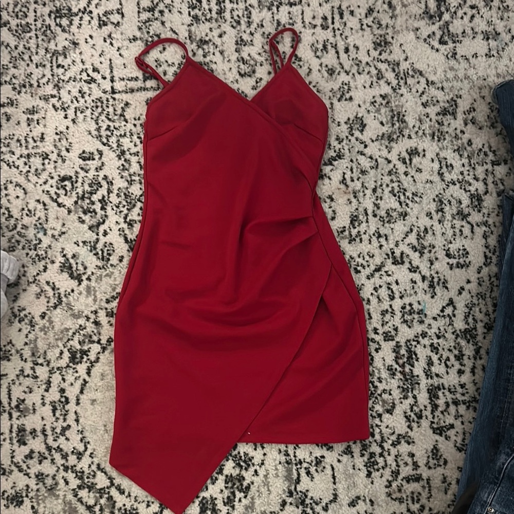 red scrunch dress